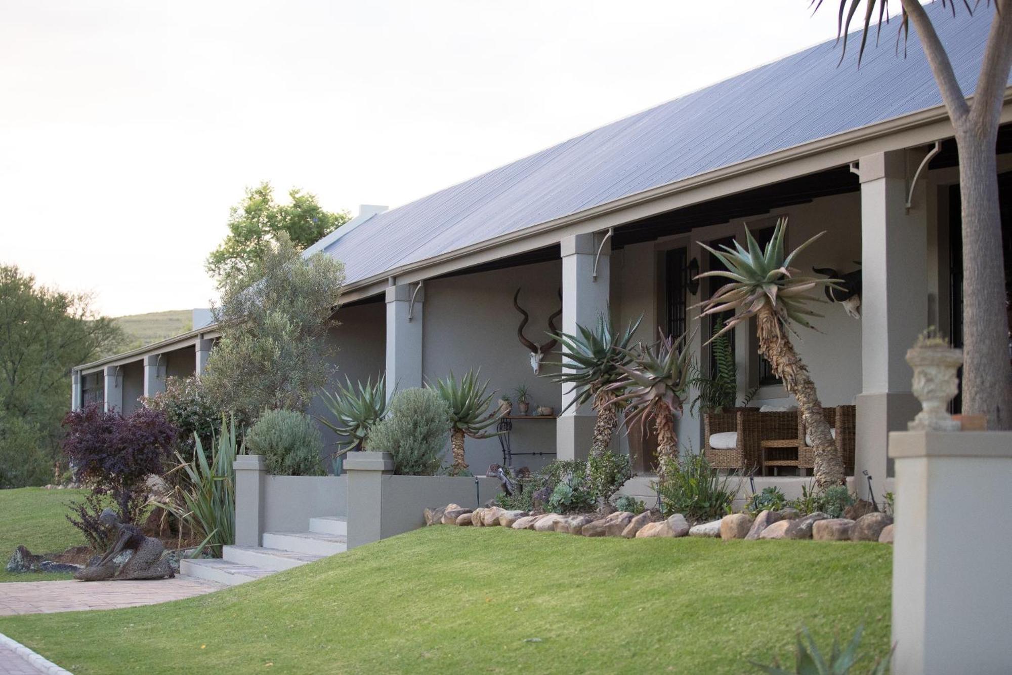 אאודטסהורן Swartberg Private Game Lodge מראה חיצוני תמונה