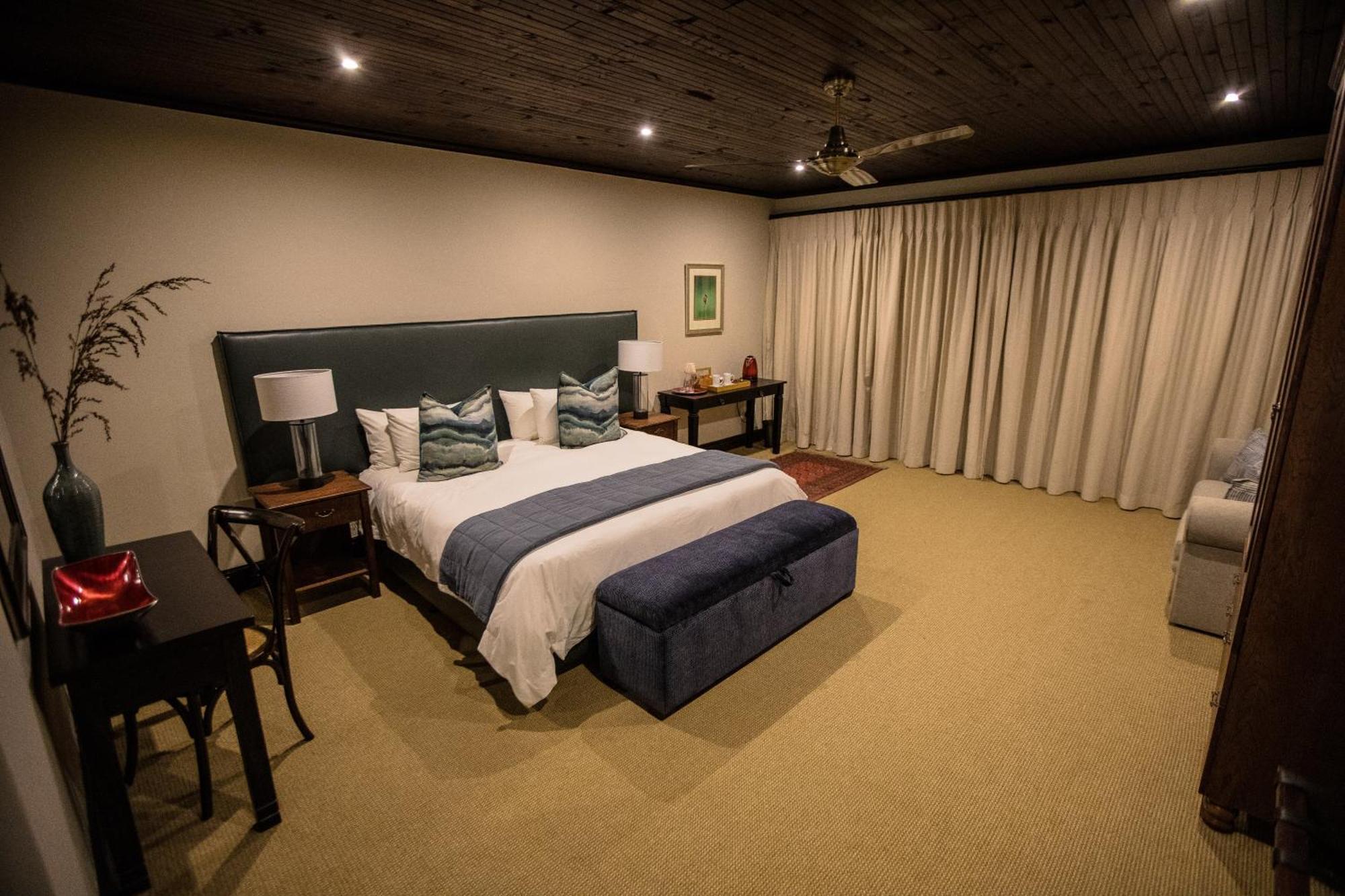 אאודטסהורן Swartberg Private Game Lodge מראה חיצוני תמונה